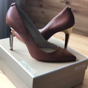Michael Kors Toni Pump Heels size 8.5 leather NEW